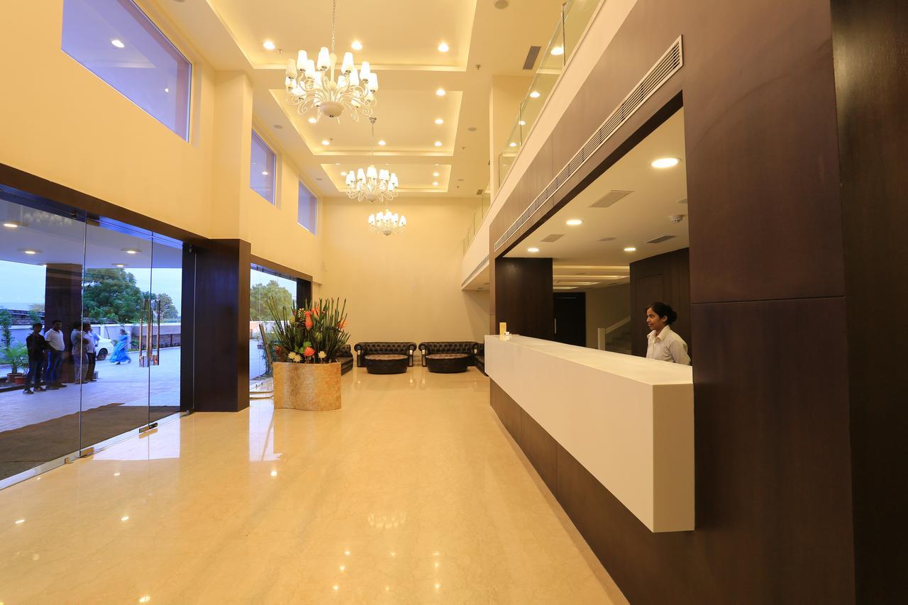 Nandan Kanan Hotel & Resort Sipra Exterior foto